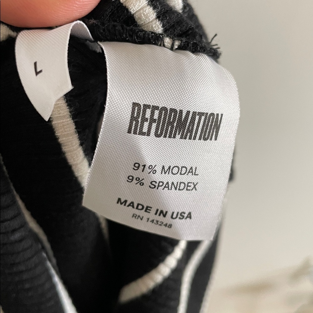 Reformation Carson Midi Dress Women’s Size Large Striped Ribbed Black White‎ - Picture 8 of 8